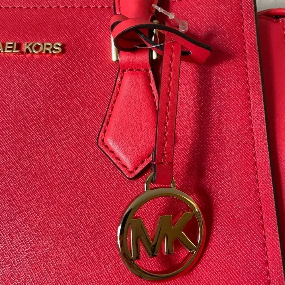 Michael Kors good pre